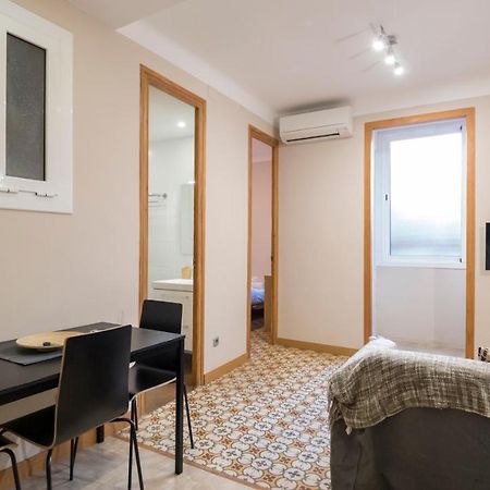 Acogedor Apartamento De 2 Dormitorios Barcelona Exterior photo